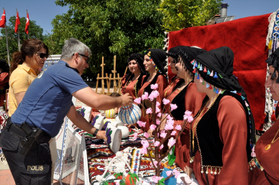 Çukurca&#039;da kursiyerlerin yaptığı ürünler sergilendi