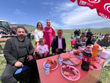 Sarıkamış'ta uçurtma şenliği düzenlendi