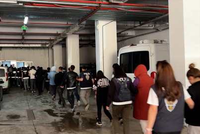 Kars merkezli dolandırıcılık operasyonunda yakalanan 9 zanlı tutuklandı