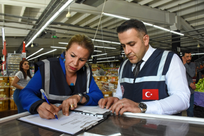 Van&#039;da Kurban Bayramı öncesi fiyat ve etiket denetimi yapıldı