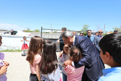 Bitlis Valisi Karaömeroğlu, mezuniyet törenine katıldı