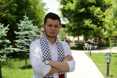 İsrail&#039;in saldırılarında 37 yakınını kaybeden Filistinli öğrenci diğer akrabaları için endişeli