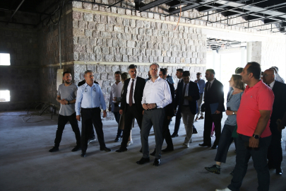 Kültür ve Turizm Bakan Yardımcısı Yazgı, Arslantepe Höyüğü Karşılama Merkezi&#039;ni inceledi