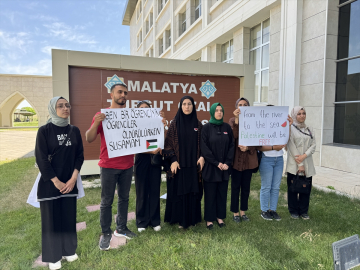 Malatya&#039;da üniversite öğrencileri İsrail&#039;in Gazze&#039;ye yönelik saldırılarını kınadı