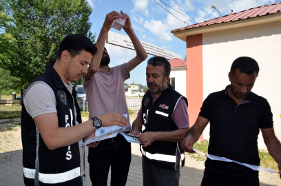 Muş&#039;ta kurbanlık satıcılarına "sahte para" uyarısı