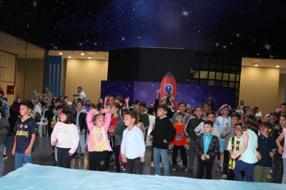 Tuva Cihangir Atasever&#039;in uzay uçuşu Bilim Erzurum&#039;dan izlendi