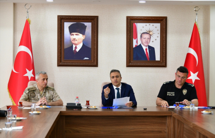 Ardahan&#039;da haklarında arama kararı olan 646 kişi yakalandı