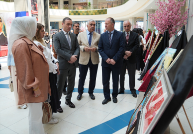 Erzurum'da üniversitelilerin yaptığı eserler Gazze yararına satılacak