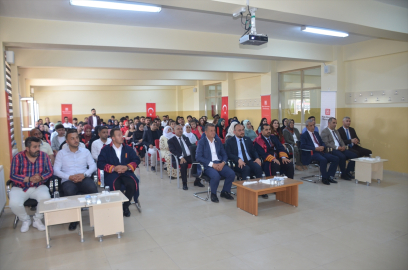 Bulanık Meslek Yüksekokulunda mezuniyet töreni düzenlendi