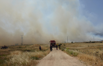 Malatya&#039;da otluk alanda çıkan yangın söndürüldü