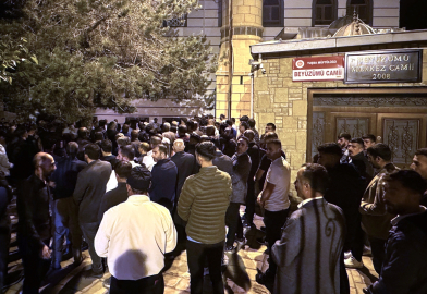 Rize&#039;de, yapay gölde akıntıya kapılarak hayatını kaybeden Kur&#039;an kursu öğrencisi Van&#039;da defnedildi