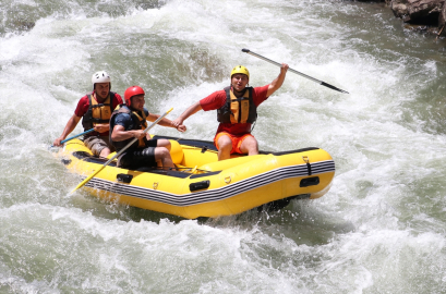 "Sakin kent" Uzundere, doğa sporu imkanlarıyla adrenalin tutkunlarını bekliyor