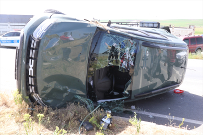 Ağrı'da iki otomobilin karıştığı kazada 4 kişi yaralandı