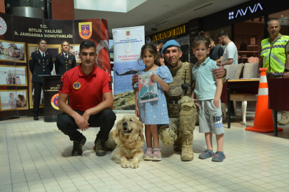 Tatvan'da jandarma tanıtım sergisi açıldı