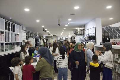 Ahlat&#039;ta 220 yetim ve öksüz çocuğun bayram ihtiyacı karşılandı