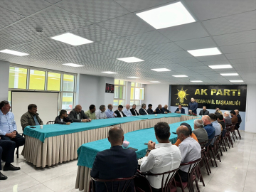 Ardahan AK Parti İl Başkanlığında bayramlaşma programı düzenlendi