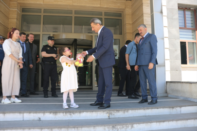 Bitlis Valisi Karaömeroğlu, güvenlik güçlerinin bayramını kutladı