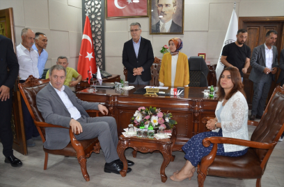 DEM Parti Eş Genel Başkanı Bakırhan, Muş&#039;ta bayramlaşma programına katıldı