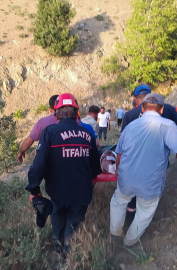 Malatya&#039;da kayalıklardan düşen kişi yaralandı