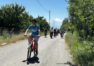 Iğdır&#039;da Jandarma&#039;nın kuruluşunun 185&#039;inci yılı anısına bisiklet turu düzenlendi