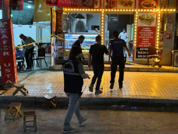 Elazığ&#039;da silahlı saldırıya uğrayan 3 kişi yaralandı