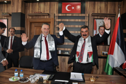 Filistin&#039;in Salfeet ile Muş&#039;un Korkut belediyeleri "kardeş" oldu