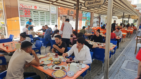 Van kahvaltısı, ziyaretçilerin ilk tercihleri arasında yer alıyor