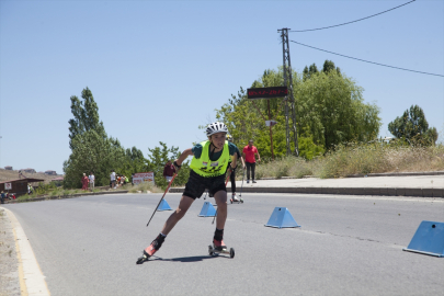 Bitlis&#039;te düzenlenen Tekerlekli Kayak Türkiye Şampiyonası devam ediyor