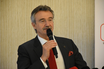 Eski Devlet Bakanı Kürşat Tüzmen, Malatya'da DAİMFED üyeleriyle bir araya geldi