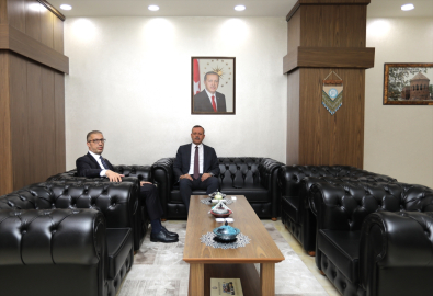 Bitlis İl Genel Meclisi Başkanı Akın&#039;dan BEÜ Rektörü Elmastaş&#039;a ziyaret