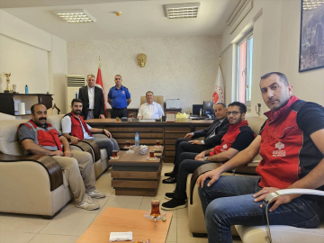 Bitlis'te vakıftan hükümlülere baklava ikramı