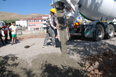 Galatasaray Altyapı Gönüllüleri Derneğince Kiğı ilçesinde "satranç evi" yapılacak