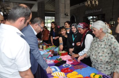Kars'ta el sanatlarıyla rehabilite olan hastalar eserlerini sergiledi