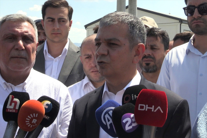 AK Parti Elazığ Milletvekili Keleş, iş bırakma eylemi yapan maden işçilerini ziyaret etti