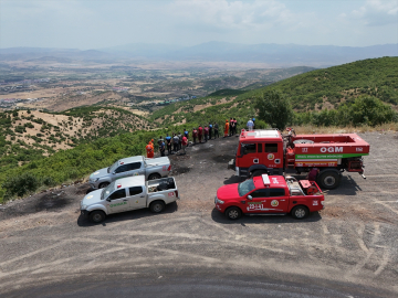 Bingöl&#039;de orman yangınlarına karşı polis de devrede