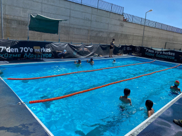 Doğanşehir&#039;de çocuklar için portatif yüzme havuzu hizmete alındı