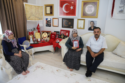 FETÖ'NÜN DARBE GİRİŞİMİNİN 8. YILI - Şehit Fuat Bozkurt'un ailesi acı ve gururu bir arada yaşıyor