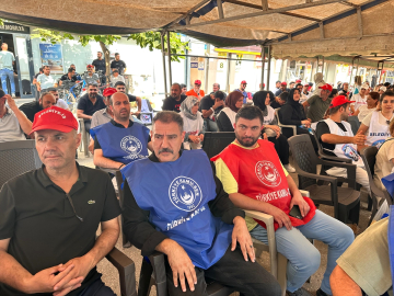 Iğdır Belediyesinin iş akdine son verdiği 204 işçi eylemlerini sürdürüyor