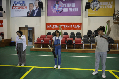 Muş&#039;ta geleneksel okçulukta geleceğin "Mete Gazoz"ları yetişiyor