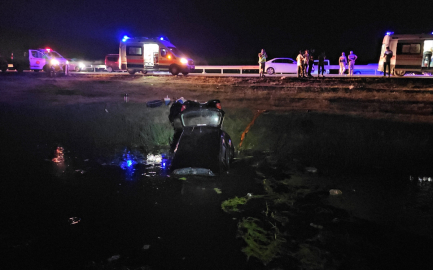 Erzincan&#039;da 2 otomobilin çarpışması sonucu 4 kişi yaralandı