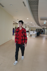 Kamburundan kurtulan zorbalık mağduru çocuk eğitimine devam edip doktor olmak istiyor