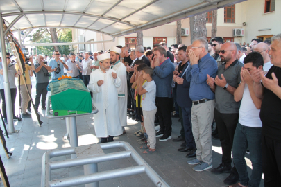 Erzincan'da trafik kazasında hayatını kaybeden avukat toprağa verildi