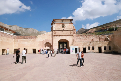 İshak Paşa Sarayı&#039;nda hafta sonu yoğunluğu