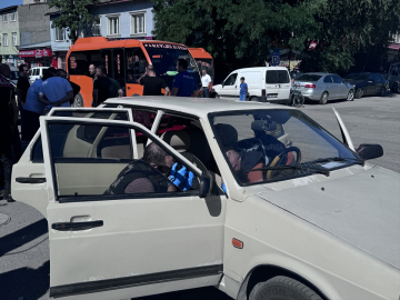 Erzurum&#039;da  silahlı saldırıya uğrayan muhtar yaralandı