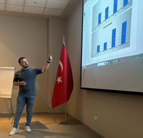 Erzurum'da kamp yapan futbolcular performans ölçüm merkezinde testlerden geçiyor