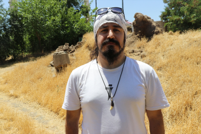 İsrail'in zulmünü köy köy gezerek tiyatroyla anlatıyorlar