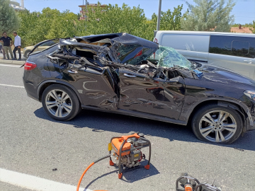 Malatya&#039;da otomobilin kamyona çarpması sonucu 1 kişi öldü