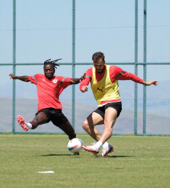 Hatayspor, Erzurum&#039;da sezon başı kampının son antrenmanını yaptı