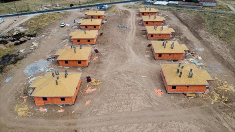 Malatya&#039;da 9 bin 215 köy konutunun yapımı sürüyor