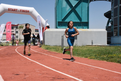 Van&#039;da 14. Bölge Aquatlon Final Yarışları yapıldı